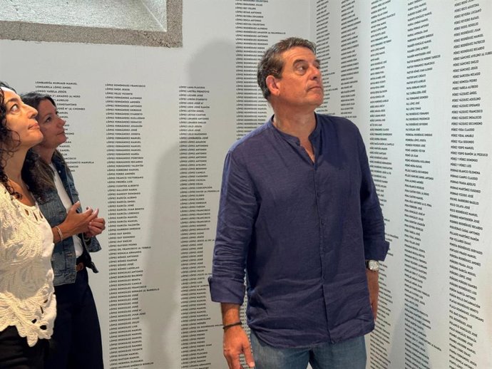 El secretario xeral del PSdeG, José Ramón Gómez Besteiro, en la visita al edificio de O Vello Cárcere de Lugo, a 28 de agosto de 2025.