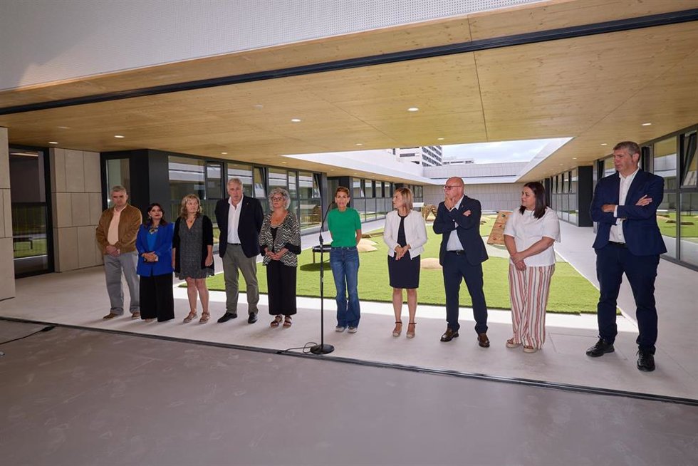 Visita de la presidenta María Chivite a la Escuela Infantil Egunsenti en Erripagaña.