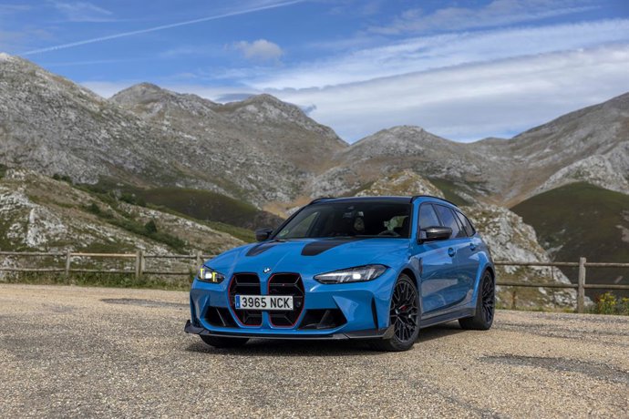 BMW lanza en España el M3 CS Touring con ocho velocidades y con hasta 550CV desde 196.150 euros.
