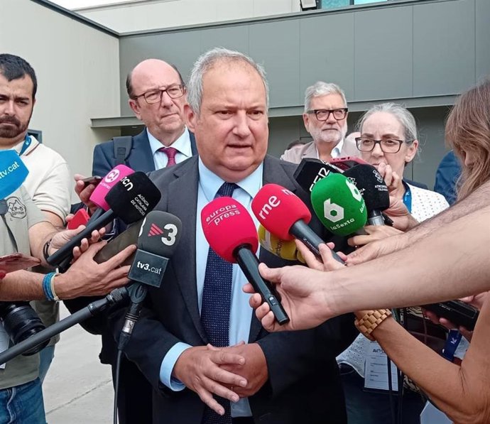 El ministro de Industria y Turismo, Jordi Hereu, en declaraciones en Lleida