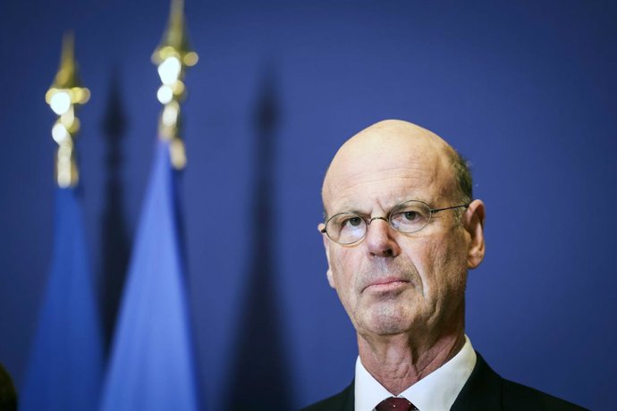 Archivo - December 24, 2024, Paris, France, FRANCE: Paris, France le 23 decembre 2024 - Ceremonie de passation de pouvoir entre Antoine Armand, Laurent Saint-Martin et Eric Lombard.au Ministere des Finances de Bercy - Handover ceremony between Antoine Arm