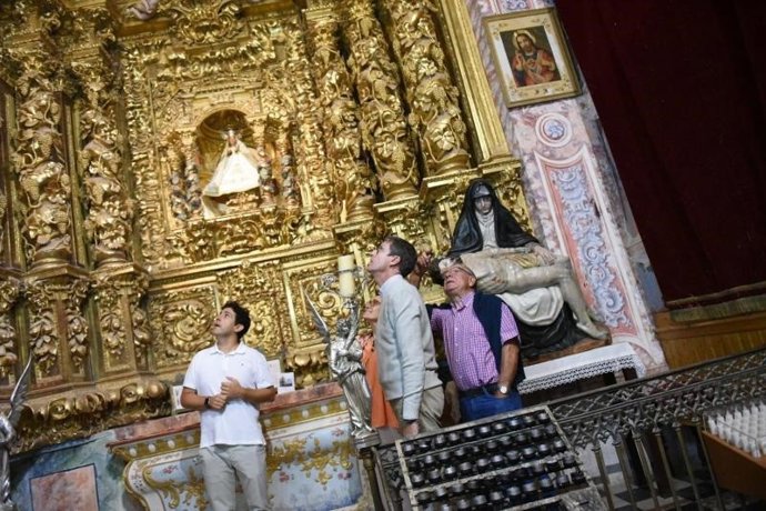 Capellán recorre cinco enclaves del patrimonio de La Rioja Baja restaurados a través de la Orden regional de ermitas