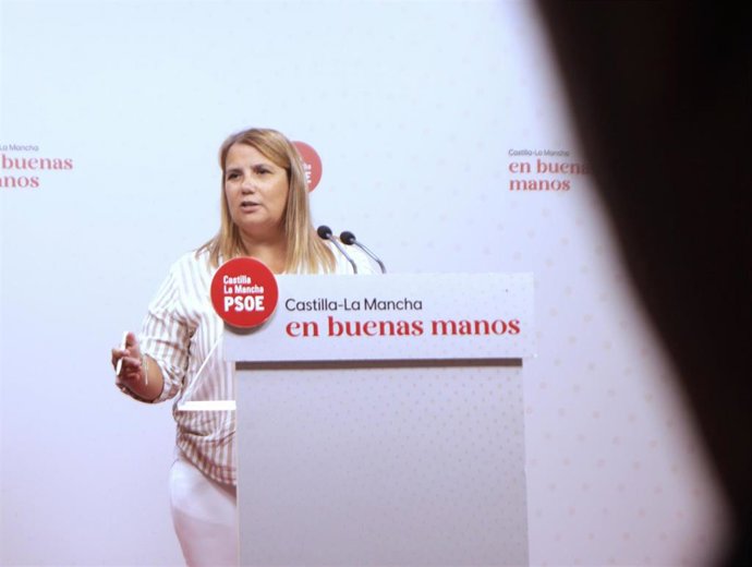 La presidenta de la Ejecutiva provincial del PSOE de Toledo, Tita García Élez.