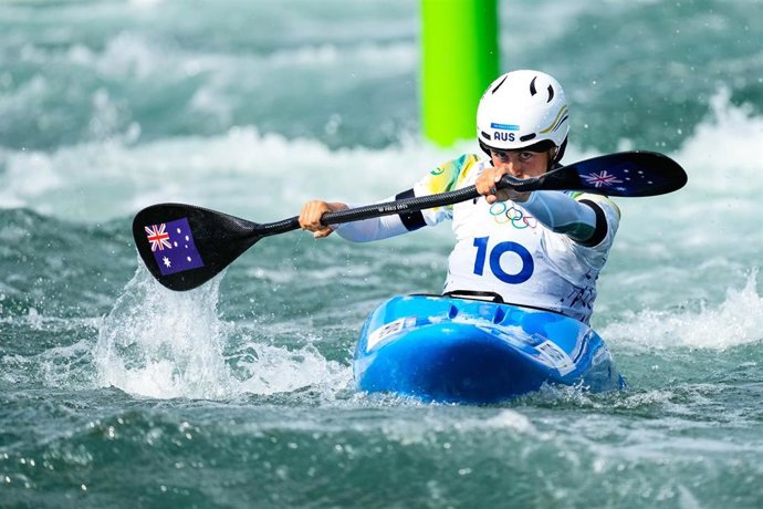 Archivo - La australiana Jessica Fox, durante los pasados Juegos Olímpicos de París.