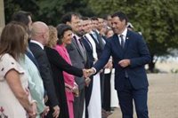 El lehendakari llama a Moreno para pedir "menos ruido" y "más colaboración" con el reparto de menores migrantes