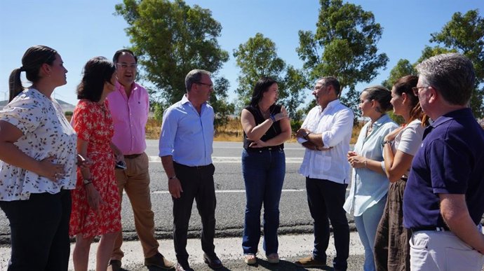 El presidente del PP de Sevilla, Ricardo Sánchez, durante la atención a medios acometida este jueves. 