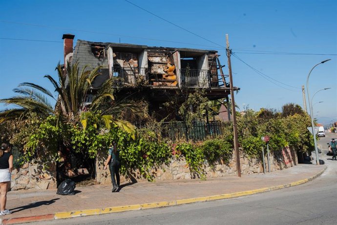 Archivo - Casa de la urbanización de Calypo Fado calcinada por el incendio de Méntrida
