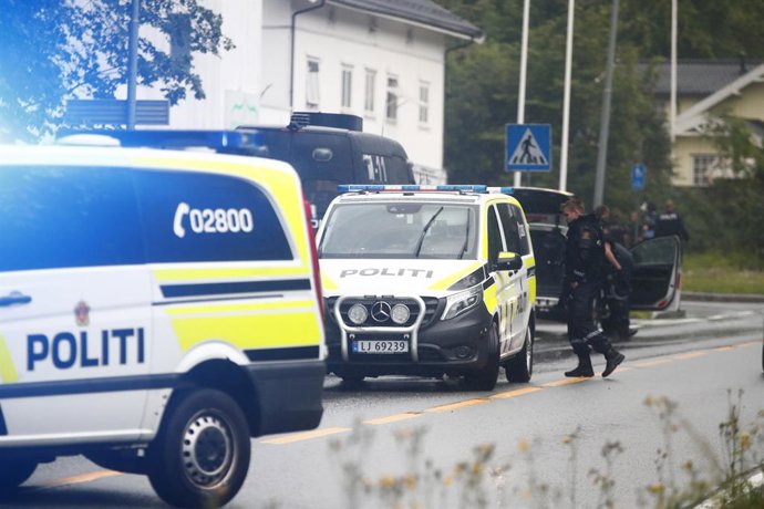 Archivo - Imagen de archivo de vehículos de la Policía de Noruega.