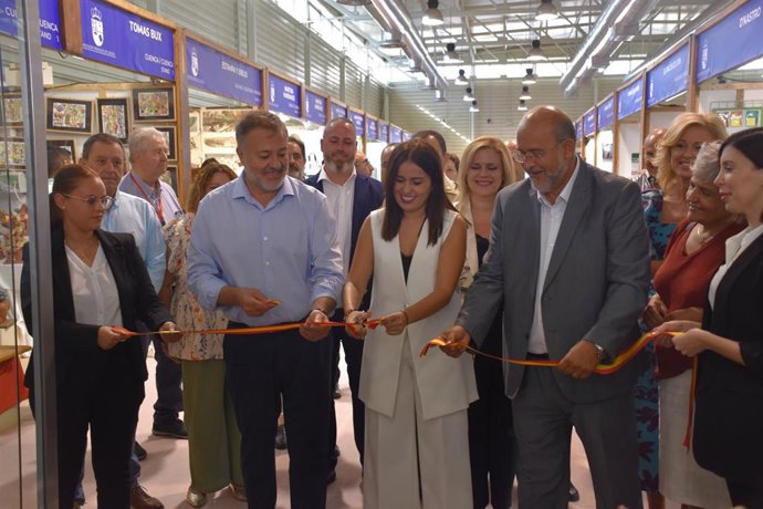 La Feria de Artesanía de la Diputación abre su XXXVIII edición con la novedad de talleres participativos para todos los públicos