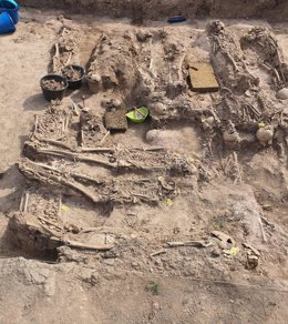 Archivo - Fosa común de La Algaba (Sevilla). Foto de archivo. 