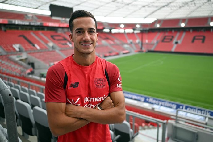 28 August 2025, North Rhine-Westphalia, Leverkusen: Bayer Leverkusen new player Lucas Vazquez stands at BayArena before his introduction press conference. Photo: Federico Gambarini/dpa