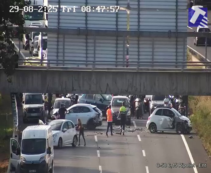 Accidente múltiple en la C-58