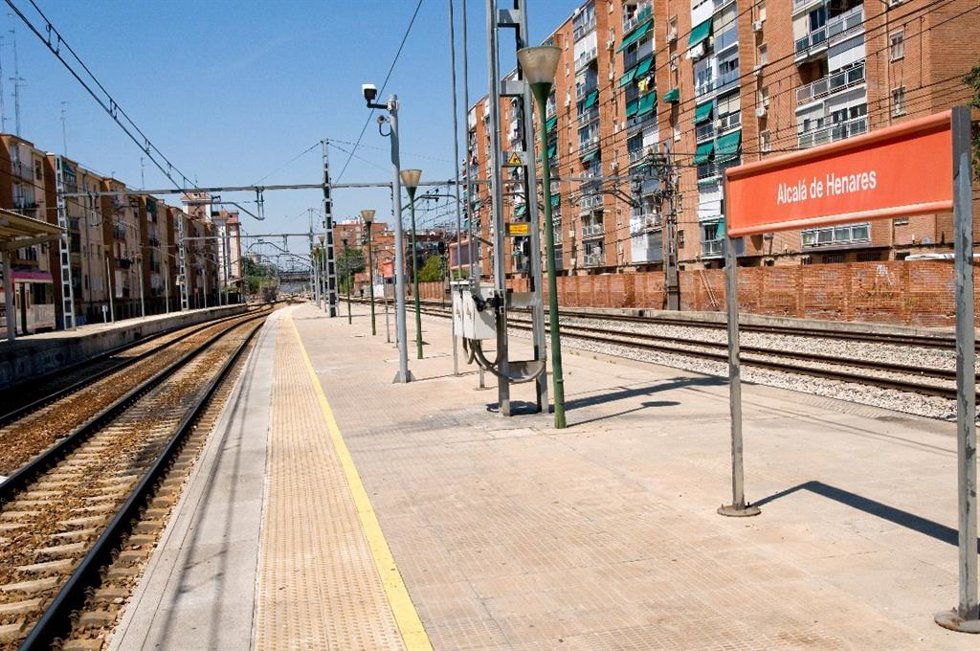 Archivo - Estación de Alcalá de Henares