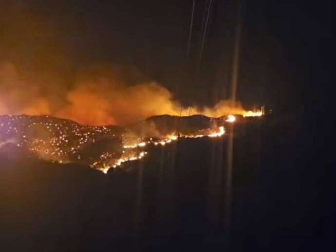 Incendio en el paraje Las Cubillas de Lubrín (Almería).