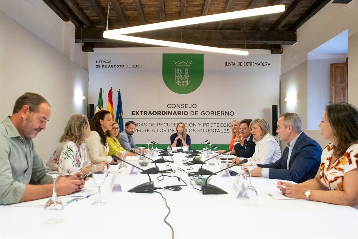 Extremadura aprueba ayudas directas a alojamientos turísticos, agricultores y ganaderos afectados por los incendios