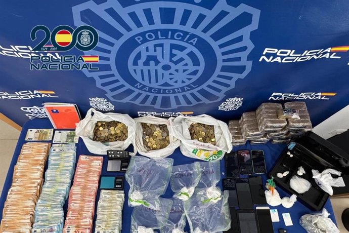 Droga y dinero incautado en un operativo contra el tráfico de drogas en Sanlúcar de Barrameda