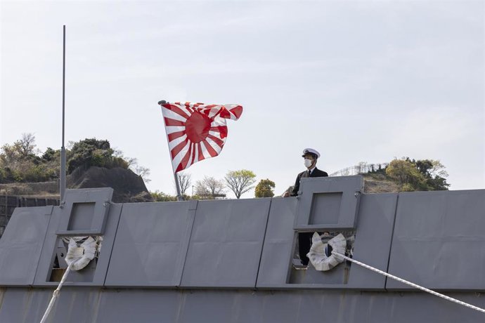 Archivo - Imagen de archivo de una bandera militar de Japón.