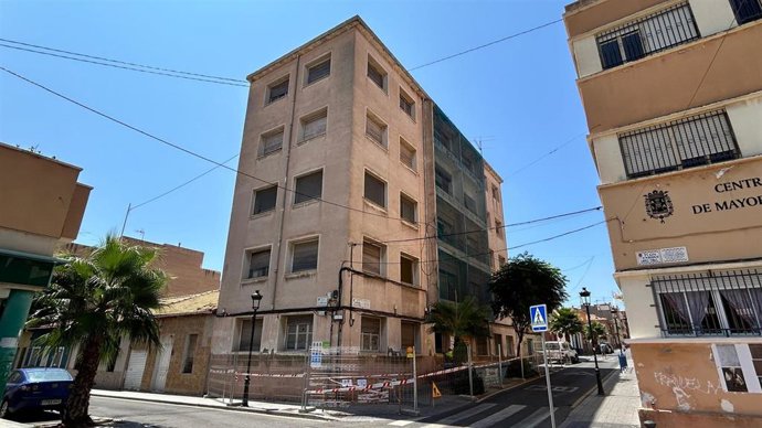 El Ayuntamiento de Alicante logra 275.000 euros de fondos europeos para rehabilitar pisos para jóvenes en San Gabriel