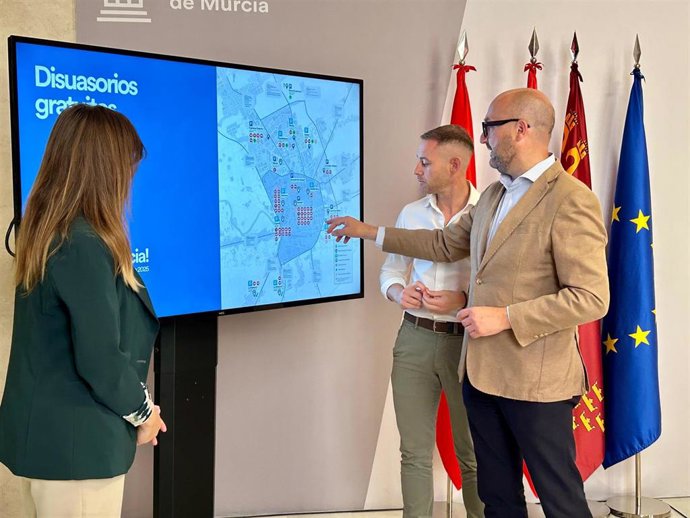 El Concejal de Movilidad, Gestión Económica y Contratación, José Francisco Muñoz ha desglosado esta mañana el Plan Especial de Movilidad puesto en marcha con motivo de la Feria de Murcia
