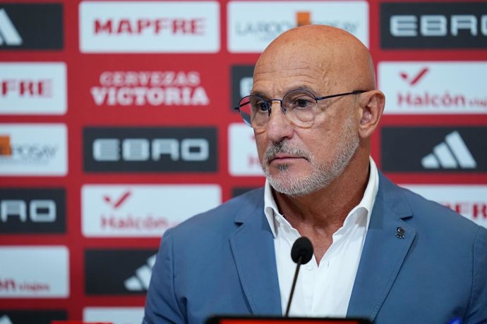 Luis de la Fuente, head coach of Spain, attends his press conference to announce the squad list for the World Cup 2026 qualifying matches against Bulgaria and Turkey at Ciudad del Futbol on August 29, 2025, in Las Rozas, Madrid, Spain.