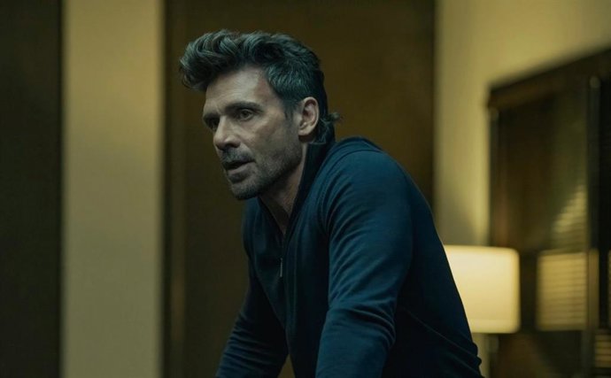 El Pacificador 2x02 explica cómo Rick Flag Sr. Se convirtió en jefe de A.R.G.U.S. Y qué fue de Amanda Waller