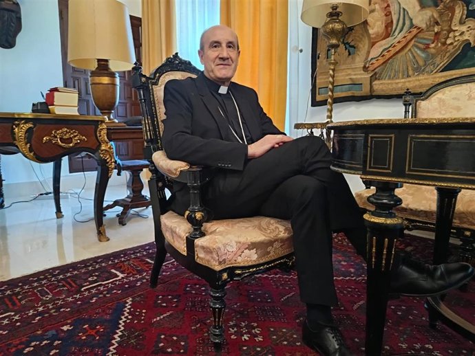 Archivo - El obispo de Córdoba, Jesús Fernández, en una imagen de archivo.