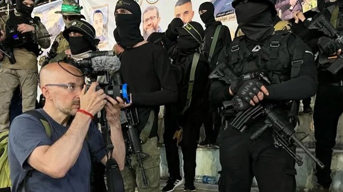 Raül Gallego, durante el rodaje de uno de los capítulos de 'Punt de no retorn'