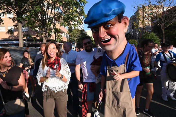 La alcaldesa de Zaragoza, Natalia Checa, ha participado en las fiestas del distrito de San José