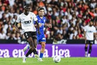 El Getafe sucumbe en Mestalla y el Elche sigue como equipo revelación