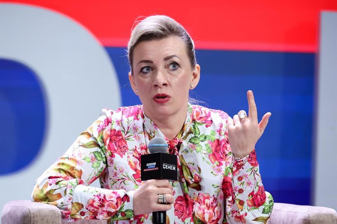 Archivo - RÚSSIA, REGIÃO DE MOSCOU - 16 de julho de 2025: A porta-voz do Ministério das Relações Exteriores da Rússia, Maria Zakharova, participa de uma discussão plenária como parte do Fórum Educacional para Jovens de toda a Rússia Territoriya Smyslov [T