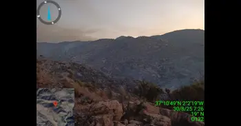 Un total de once medios aéreos trabajan en el incendio de Lubrín (Almería)