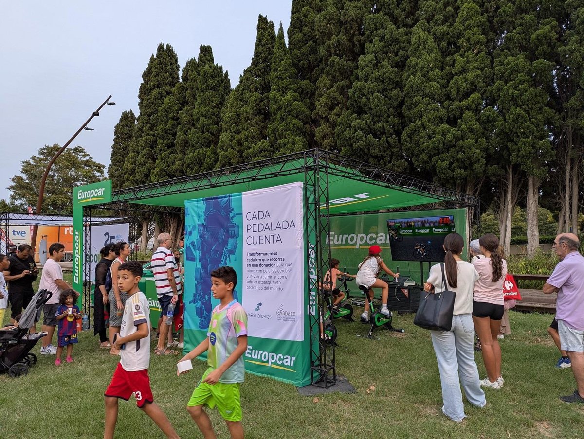 Kilómetros Solidarios mañana en La Vuelta: Ayuda a niños con parálisis cerebral en el final de etapa en Valdezcaray
