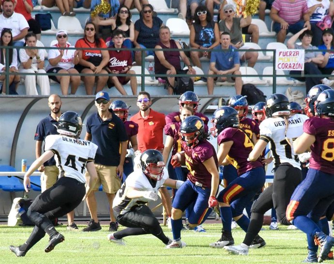 Imagen del partido entre España y Alemania del Campeonato de Europa Femenino de Fútbol Americano 23-24
