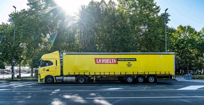 Correos lleva a la etapa Monzón-Zaragoza toda la infraestructura de La Vuelta 2025