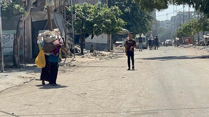 29 de agosto de 2025, Gaza, Palestina: (int) processo de evacuação dos palestinos de gaza em meio ao avanço do exército israelense. 28 de agosto de 2025, gaza, palestina: o processo de evacuação dos palestinos da área de saftaoui e sheikh radwan, ao norte