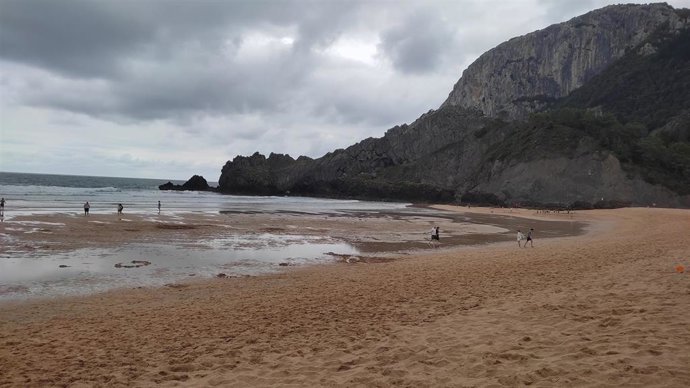 Archivo - Playa de Laga (Bizkaia)