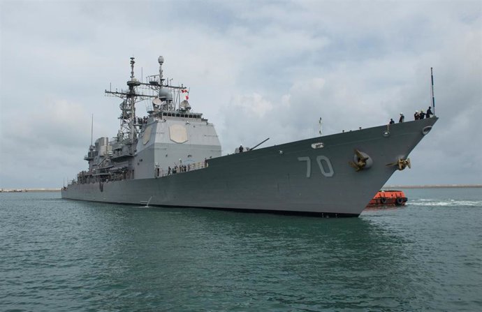 Archivo - El buque lanzamasiles estadounidense 'USS Lake Erie' (archivo)
