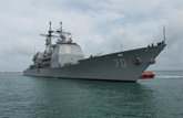 Foto: Venezuela.- El buque lanzamisiles 'USS Lake Erie' cruza el Canal de Panamá para sumarse al despliegue frente a Venezuela