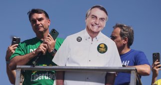 Política