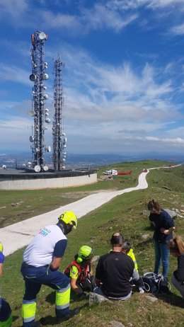Evacuado en helicóptero un hombre de 62 años con problemas cardiacos en una ruta en Mazcuerras