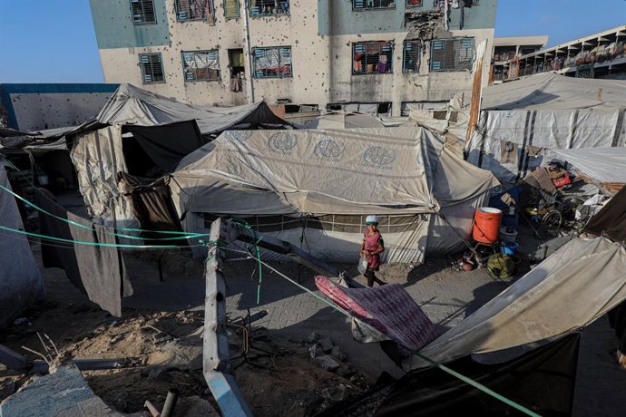 29 de agosto de 2025, Cidade de Gaza, Faixa de Gaza, Território Palestino: Palestinos deslocados vivem seu dia a dia em meio às difíceis condições de vida vividas pelos residentes na Cidade de Gaza em 29 de agosto de 2025