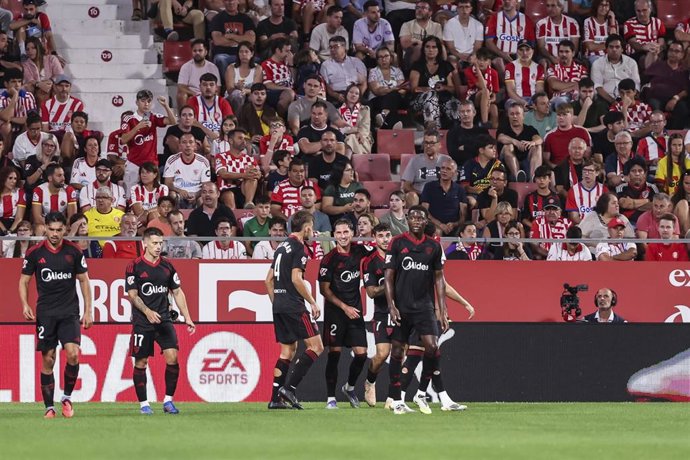 Isaac Romero of Sevilla FC celebrates a goal with his teammates during the Spanish league, La Liga EA Sports, football match played between Girona FC and Sevilla FC at Estadio de Montilivi on August 30, 2025 in Girona, Spain.