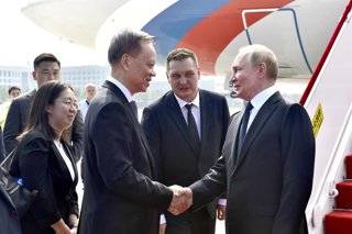 TIANJIN, Aug. 31, 2025  -- Russian President Vladimir Putin arrives for the Shanghai Cooperation Organization (SCO) Summit 2025 in Tianjin, north China, Aug. 31, 2025.