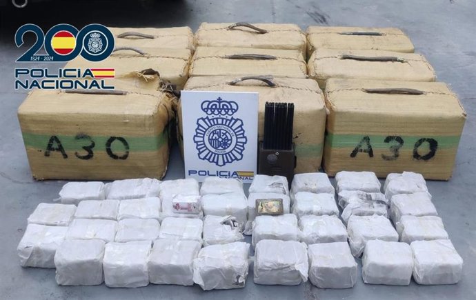 A Polícia Nacional prendeu dois homens em Alginet (Valência) com 377 quilos de haxixe.