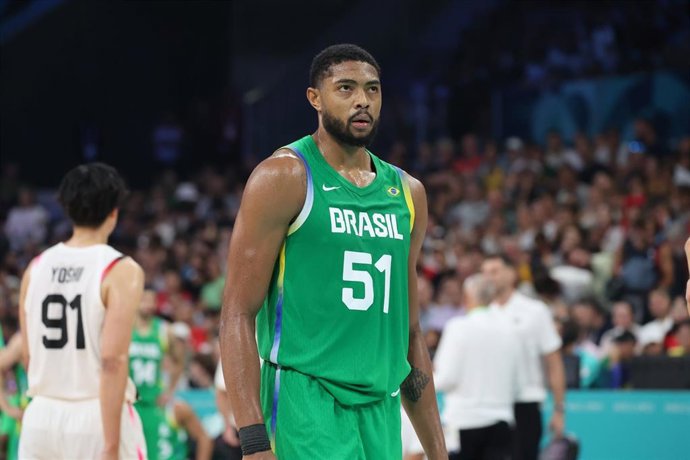 Archivo - El pívot brasileño Bruno Caboclo durante un partido de la selección brasileña de baloncesto