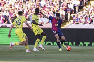 Archivo - Gerard Martin of FC Barcelona in action during the Spanish league, La Liga EA Sports, football match played between FC Barcelona and Villarreal CF at Estadi Olimpic Lluis Companys on May 18, 2025 in Barcelona, Spain.