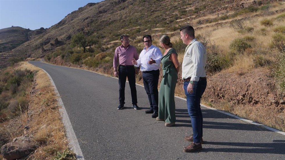 Visita a la carretera a Hirmes a través de Peñarrodada en Berja (Almería).