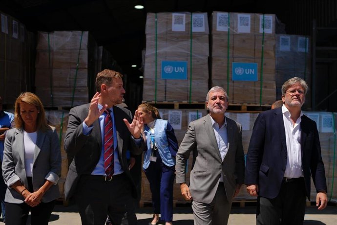 Collboni y la teniente de alcalde Maria Eugènia Gay en su reciente visita a las instalaciones de Naciones Unidas cerca de Ammán