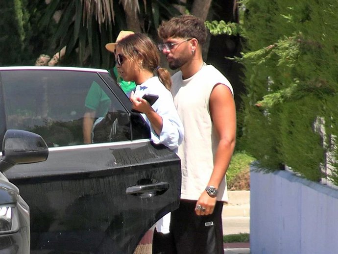 GLORIA CAMILA Y SU PAREJA ÁLVARO GARCÍA