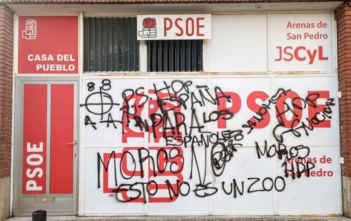 Grafite na Casa del Pueblo de Arenas de San Pedro.